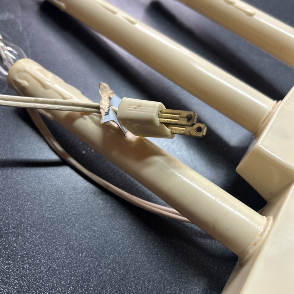 Vintage~3 Light Molded Candle Drip Golden Ivory Plastic Candelier Tested w/Bulbs - Picture 6 of 7